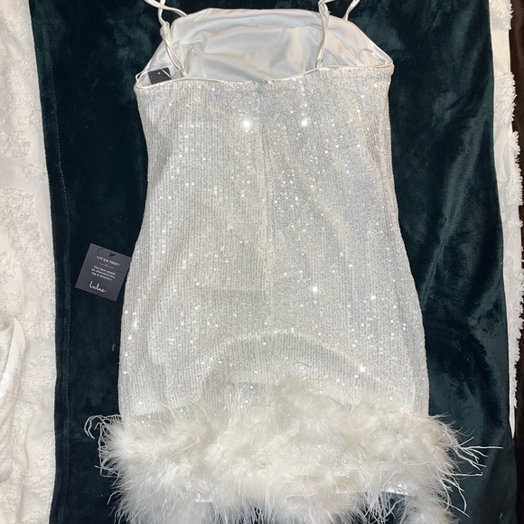 White Sequined Feathered Sleeveless Mini Dress - Picture 2 of 3